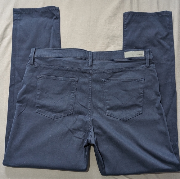 Calvin Klein Navy jeans size 16 - Picture 6 of 8